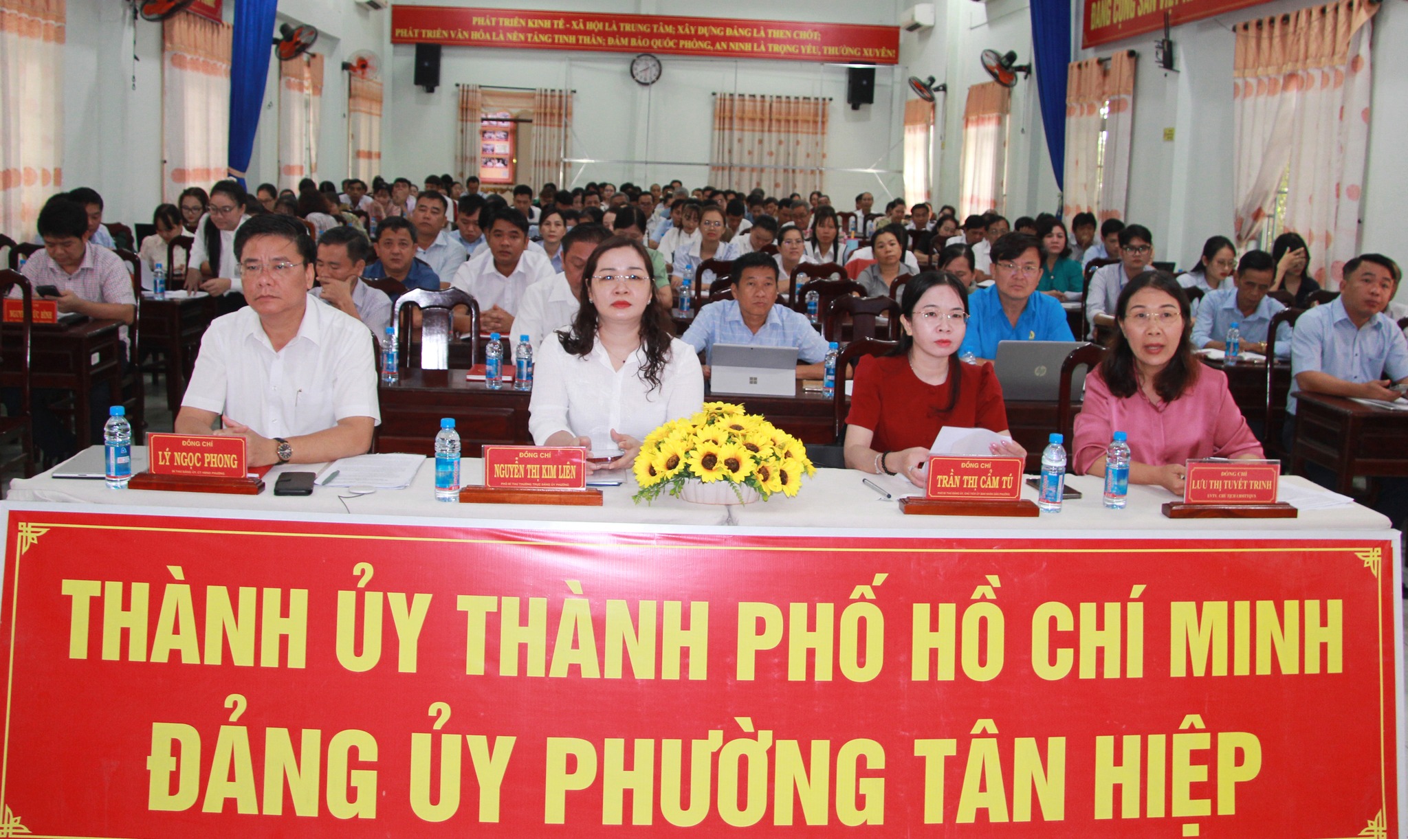 PHƯỜNG TÂN HIỆP THAM DỰ HỘI NGHỊ TRỰC TUYẾN TẬP HUẤN NGHIỆP VỤ CÔNG TÁC BẦU CỬ ĐẠI BIỂU QUỐC HỘI KHÓA XVI VÀ ĐẠI BIỂU HĐND CÁC CẤP NHIỆM KỲ 2026 - 2031 