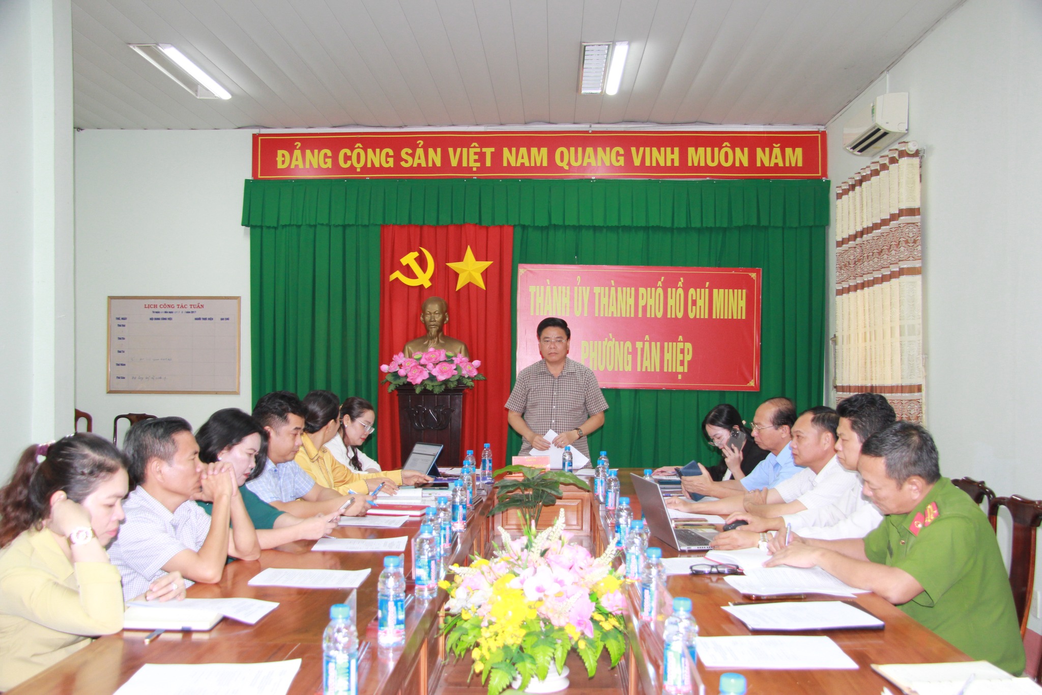 PHƯỜNG TÂN HIỆP HỌP ỦY BAN BẦU CỬ TRIỂN KHAI NHIỆM VỤ TRỌNG TÂM TRONG TUẦN